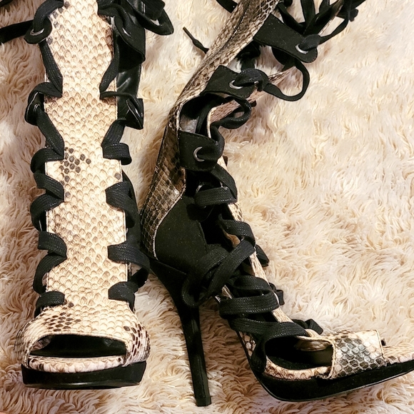 Scrappy black and snake skin print lace up heels - Picture 1 of 1